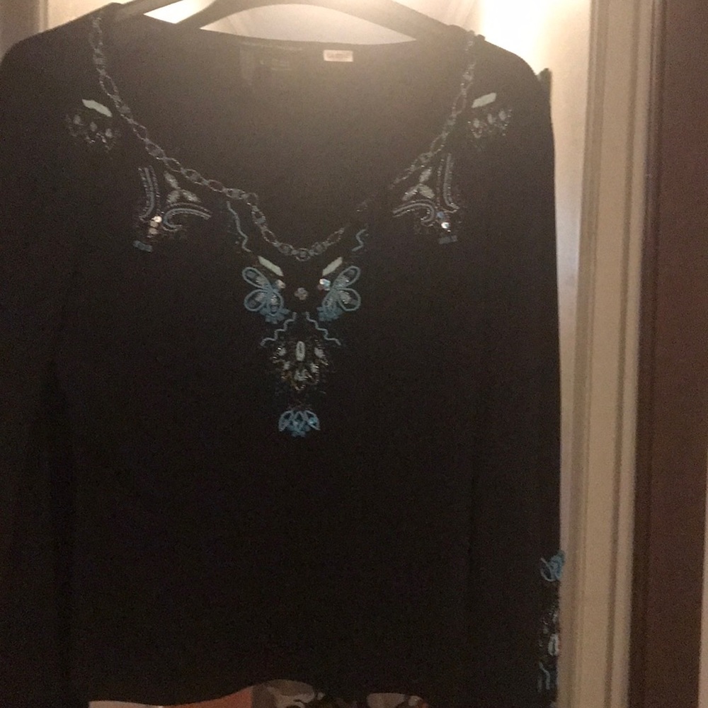 Sweater - Picture 2 of 5